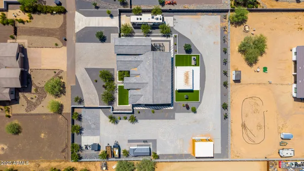 $1,365,000 | 37227 North 11th Avenue, Phoenix, AZ 85086