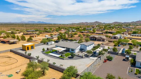 $1,365,000 | 37227 North 11th Avenue, Phoenix, AZ 85086