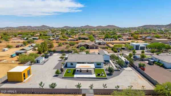 $1,365,000 | 37227 North 11th Avenue, Phoenix, AZ 85086
