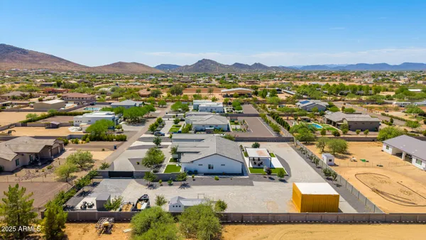 $1,365,000 | 37227 North 11th Avenue, Phoenix, AZ 85086