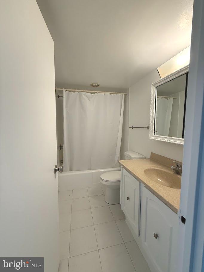 5225 Pooks Hill Road, Unit 1021N Bethesda, MD 20814 - Photo 12 of 17 Fresh paint