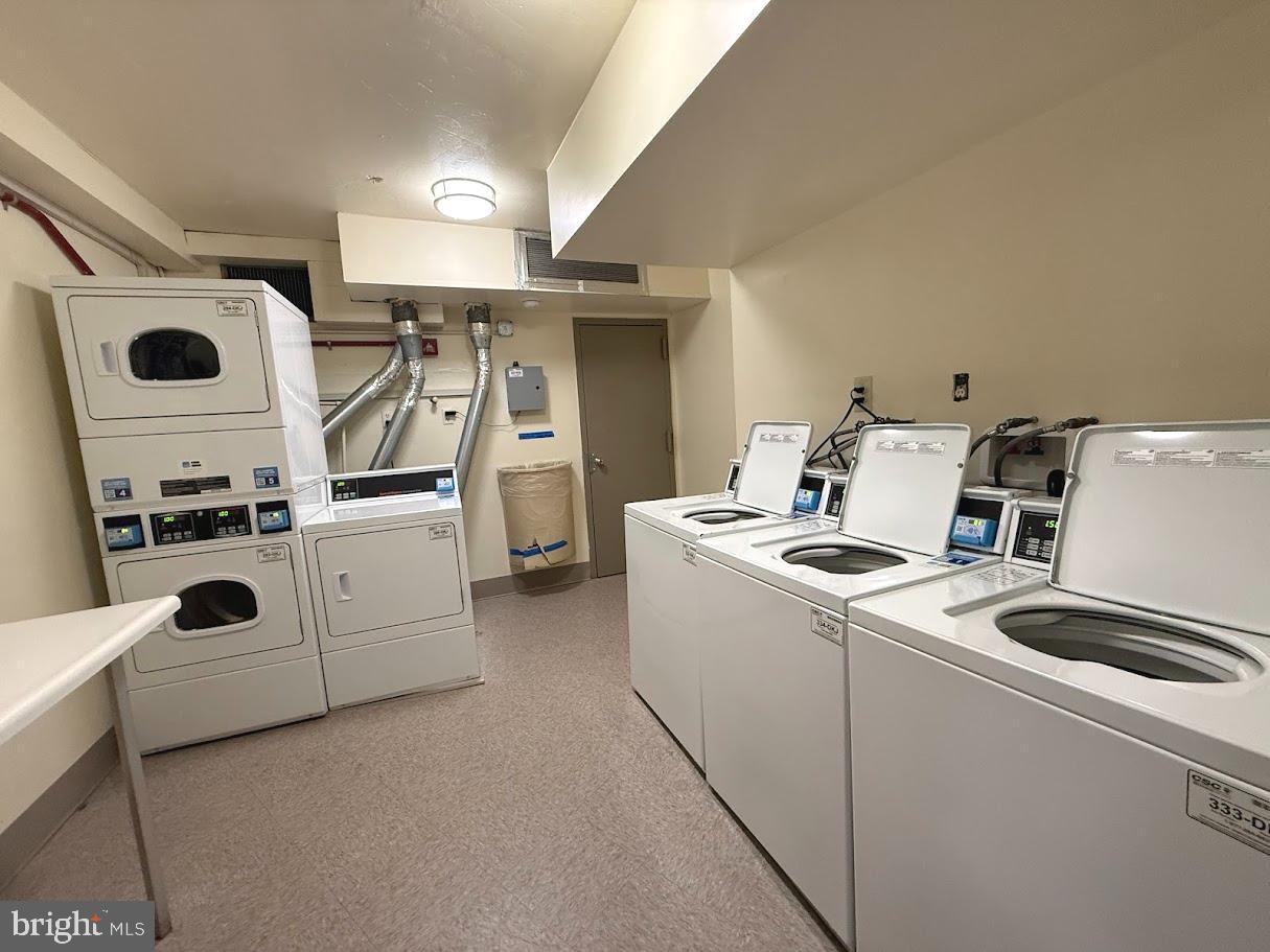 5225 Pooks Hill Road, Unit 1021N Bethesda, MD 20814 - Photo 17 of 17 Laundry facility