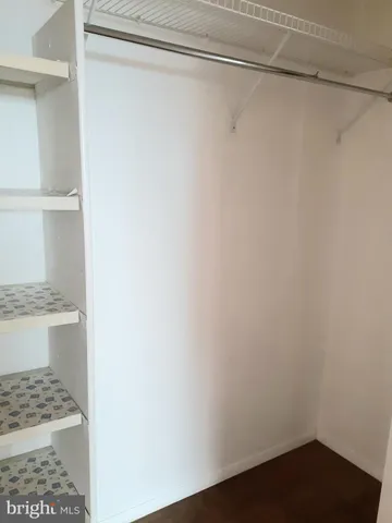 $1,900 | 5225 Pooks Hill Road, Unit 1021N, Bethesda, MD 20814