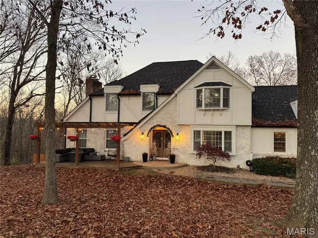 $674,900 | 2179 Rock N Horse Farms Drive, Festus, MO 63028