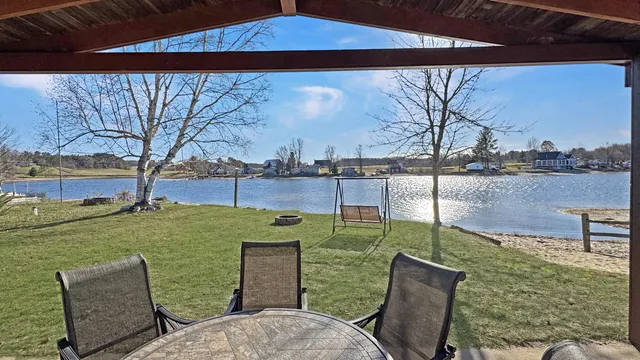 $299,000 | 9372 Lakeview Drive, Cadillac, MI 49601