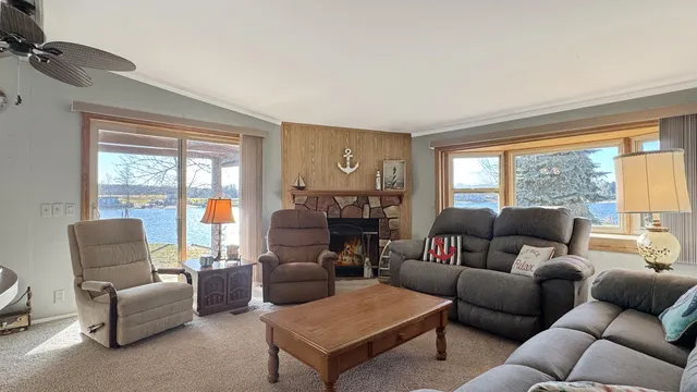 $299,000 | 9372 Lakeview Drive, Cadillac, MI 49601