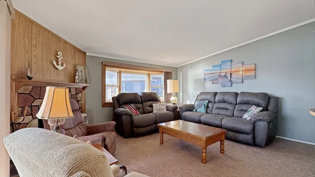 $299,000 | 9372 Lakeview Drive, Cadillac, MI 49601