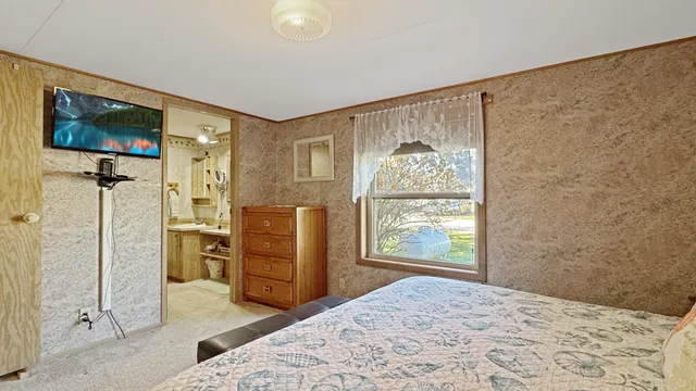 $299,000 | 9372 Lakeview Drive, Cadillac, MI 49601