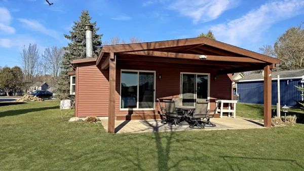 $275,000 | 9372 Lakeview Drive, Cadillac, MI 49601