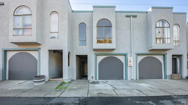 $380,000 | 155 White Pine Drive, Vallejo, CA 94591