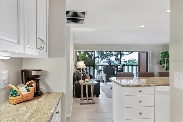 $575,000 | 1900 Cove II Place, Unit 127, Sarasota, FL 34242