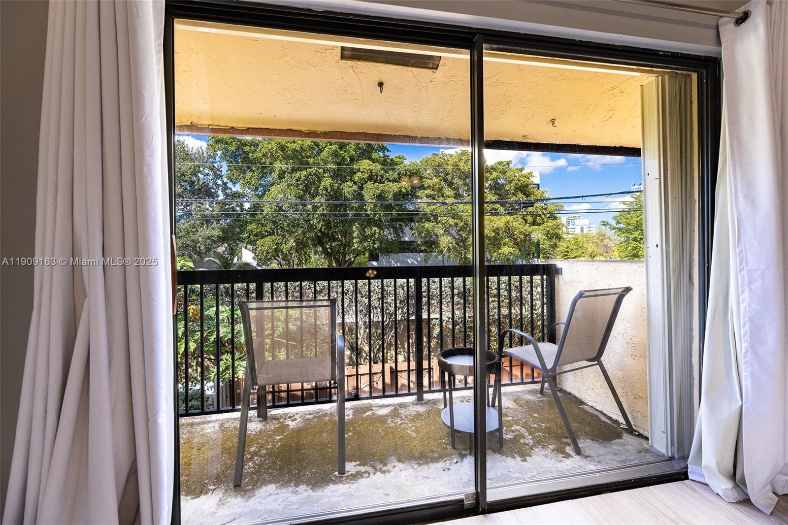 10037 Southwest 77th Court Miami, FL 33156 - Photo 28 of 70