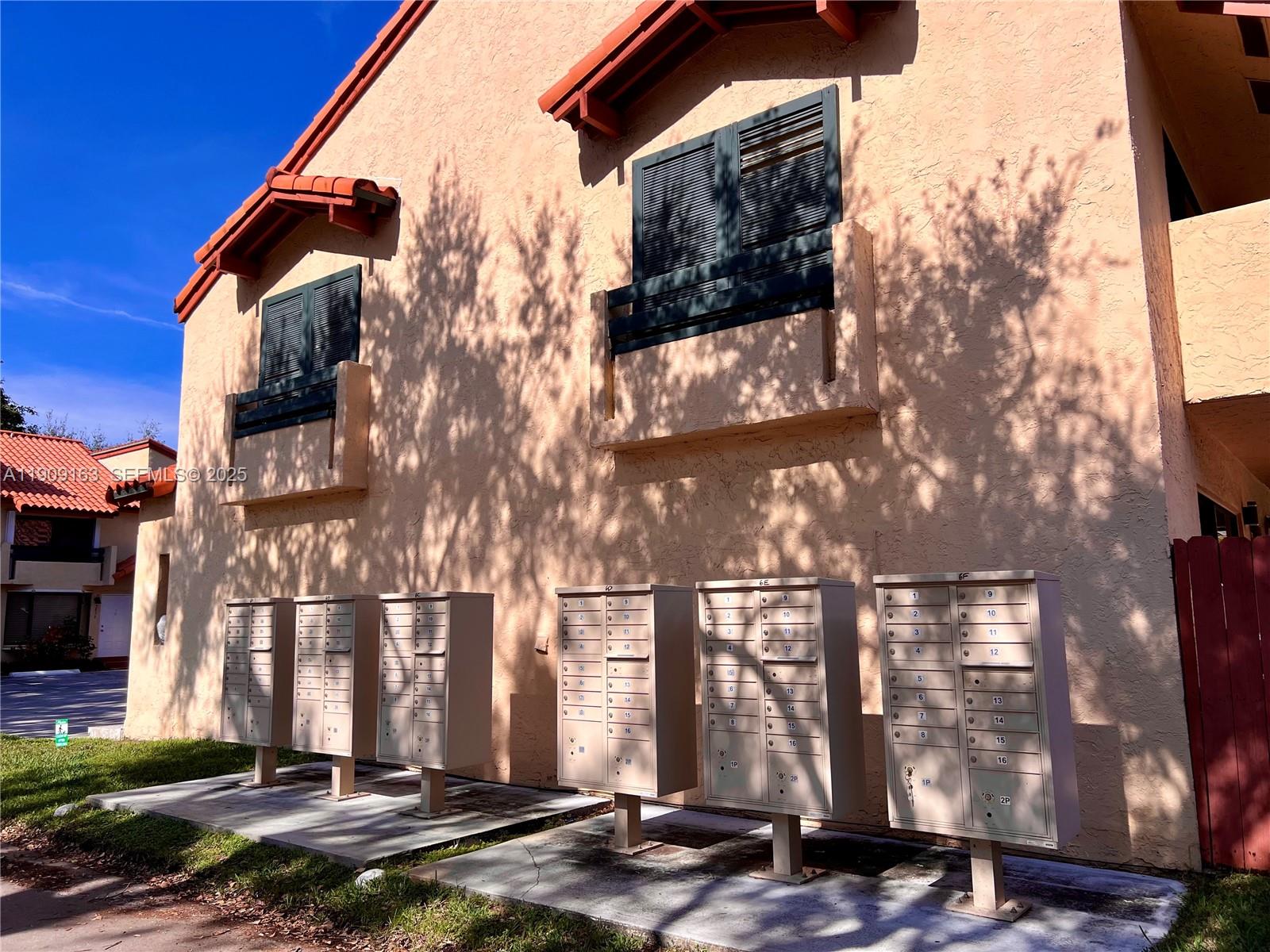 10037 Southwest 77th Court Miami, FL 33156 - Photo 70 of 72