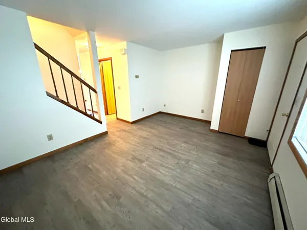 $1,650 | 23 Warsaw Avenue, Unit 22, Mechanicville, NY 12118