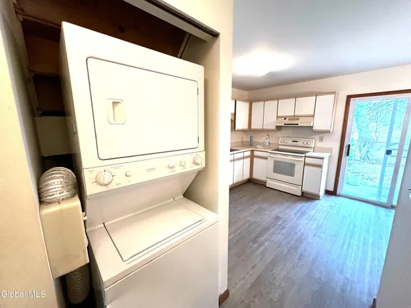 $1,650 | 23 Warsaw Avenue, Unit 22, Mechanicville, NY 12118