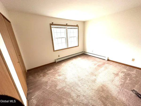 $1,650 | 23 Warsaw Avenue, Unit 22, Mechanicville, NY 12118