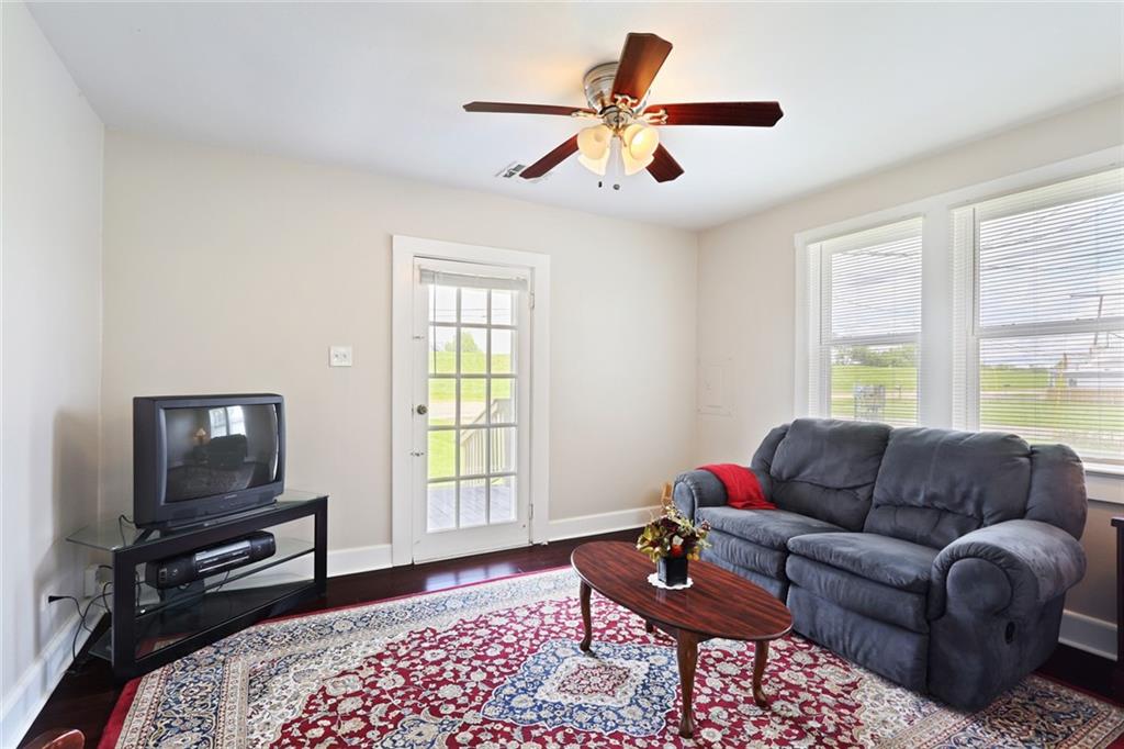 12811 River Road Luling, LA 70070 - Photo 5 of 21 Gallery Image 5