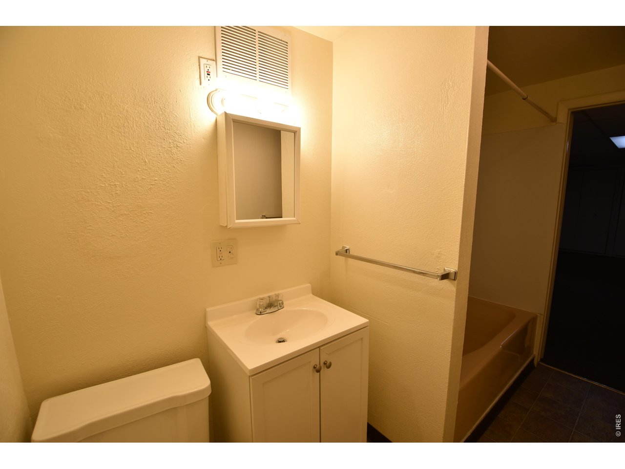 650-654 Inca Parkway Boulder, CO 80303 - Photo 14 of 50 654 - basement bathroom