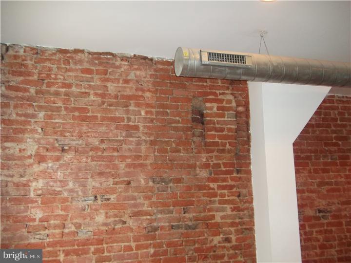 457 Moyer Street Philadelphia, PA 19125 - Photo 2 of 25