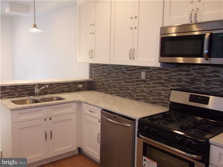 457 Moyer Street Philadelphia, PA 19125 - Photo 7 of 25