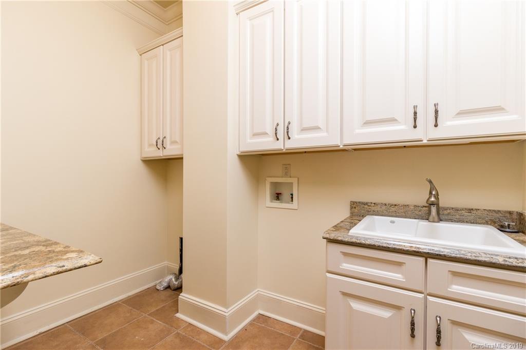 2823 Providence Road, Unit 335 Charlotte, NC 28211 - Photo 16 of 28 Gallery Image 16
