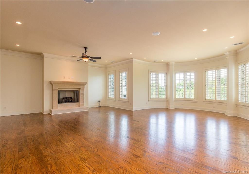 2823 Providence Road, Unit 335 Charlotte, NC 28211 - Photo 3 of 28 Gallery Image 3