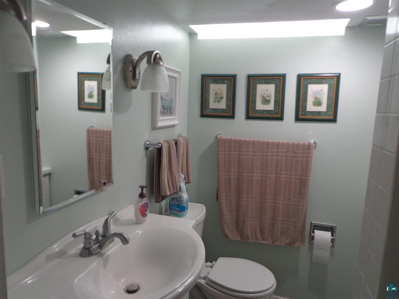2512 Greysolon Road Duluth, MN 55812 - Photo 18 of 24 lower level bath