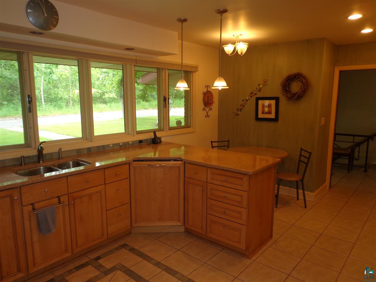 2512 Greysolon Road Duluth, MN 55812 - Photo 10 of 24 Gallery Image 10