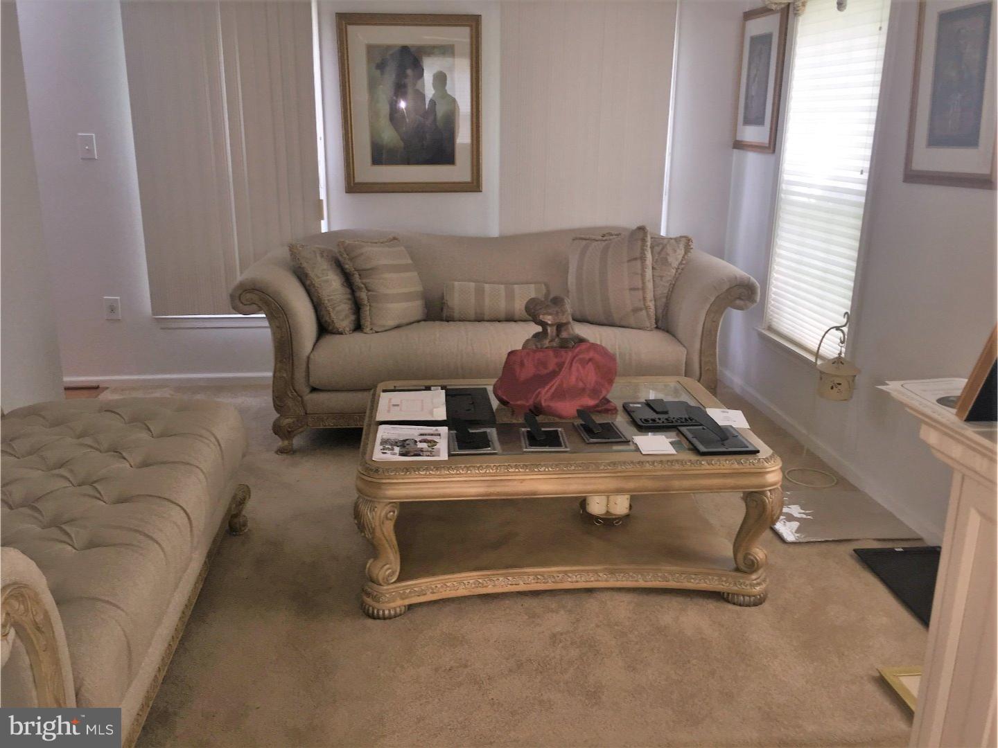 1702 Rancocas Road Burlington, NJ 08016 - Photo 4 of 19 Living Room