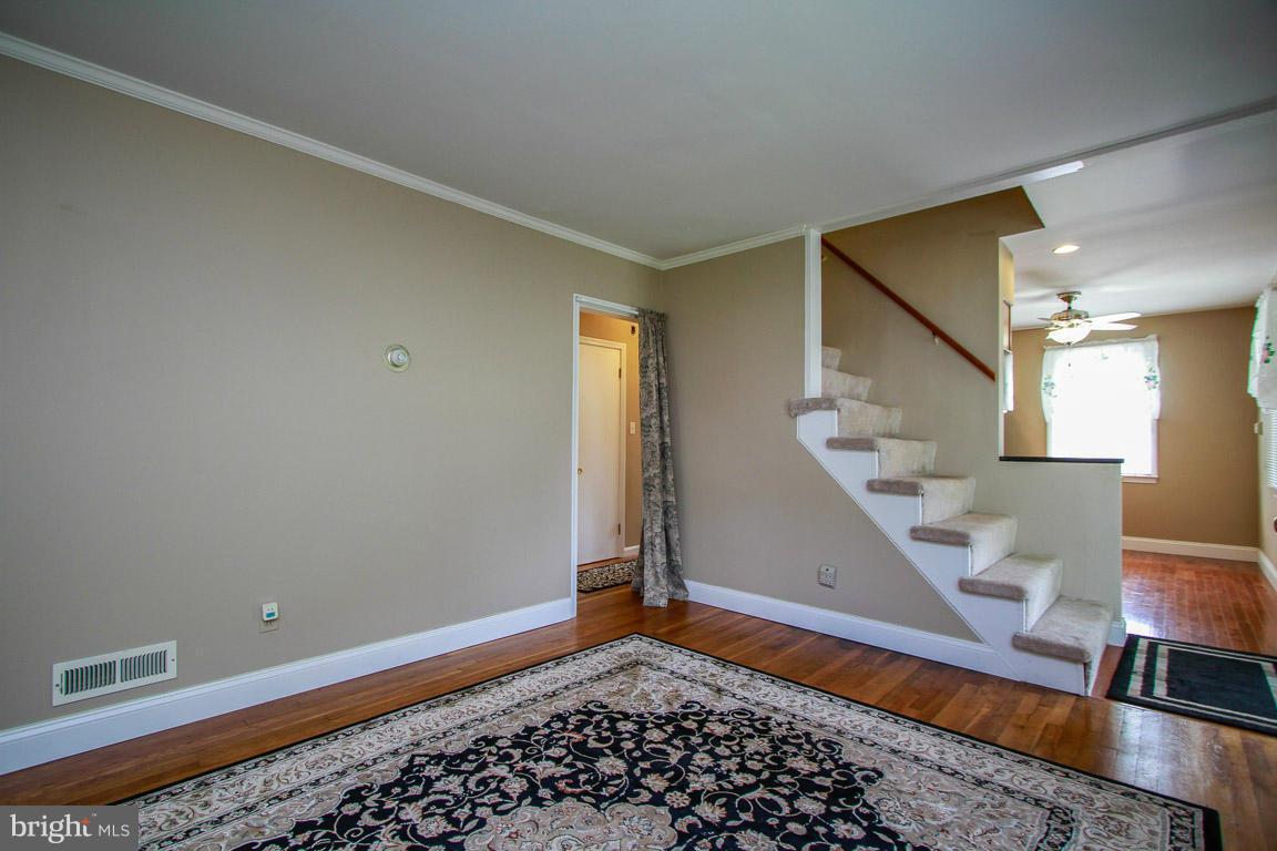 601 Seena Road Baltimore, MD 21221 - Photo 13 of 24 Interior (General)