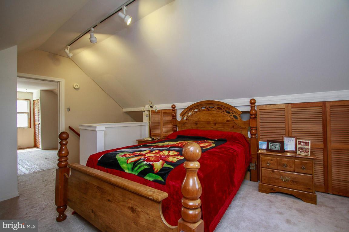 601 Seena Road Baltimore, MD 21221 - Photo 17 of 24 Bedroom