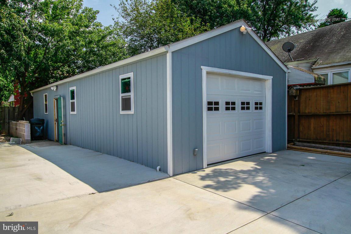 601 Seena Road Baltimore, MD 21221 - Photo 7 of 24 Exterior (General)