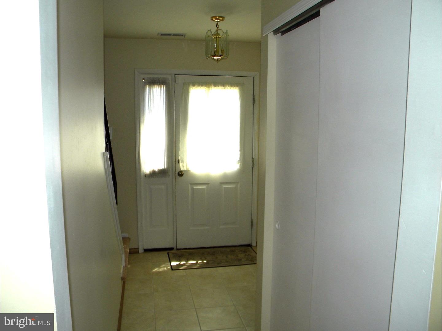 11 McIntosh Road Sewell, NJ 08080 - Photo 4 of 23 Gallery Image 4