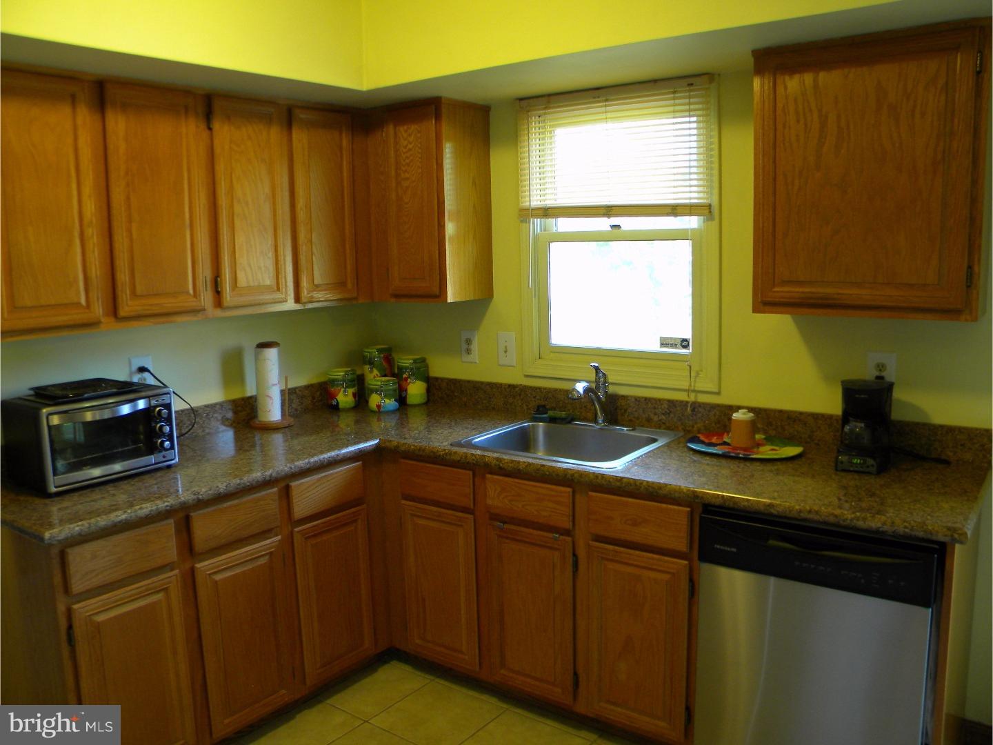 11 McIntosh Road Sewell, NJ 08080 - Photo 6 of 23 Gallery Image 6