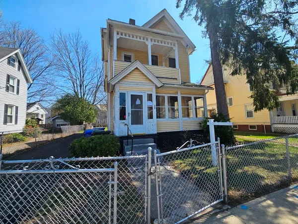 $289,900 | 29 Yale Street, Springfield, MA 01109