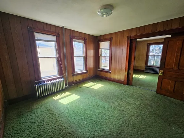 $289,900 | 29 Yale Street, Springfield, MA 01109