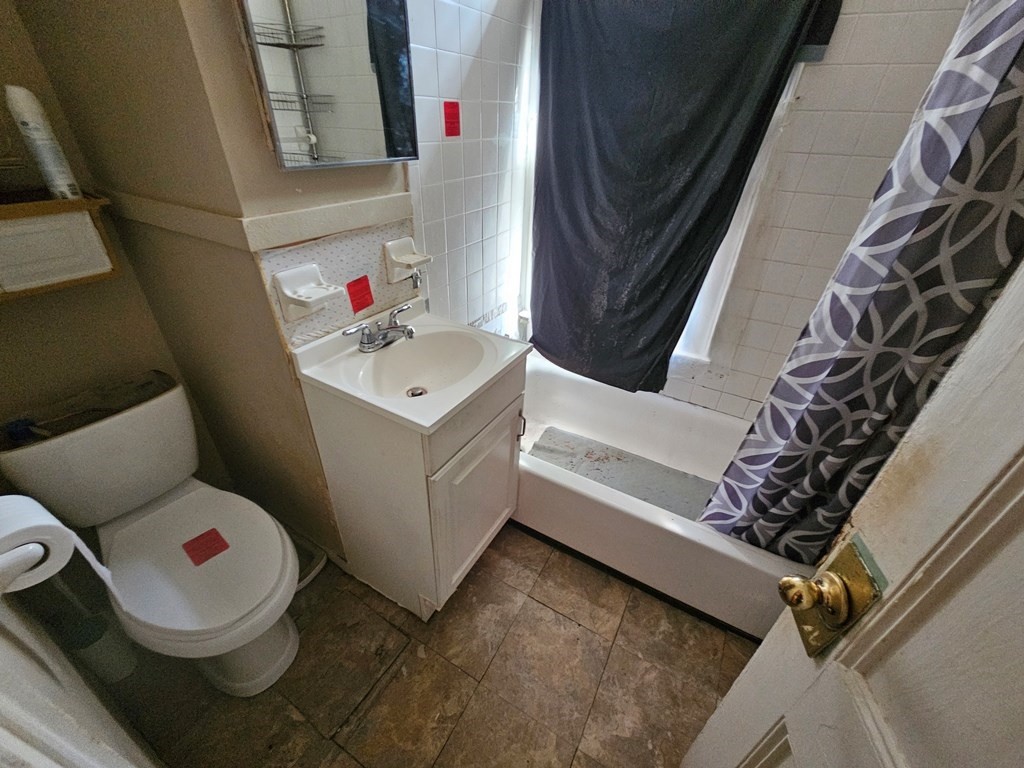 29 Yale Street Springfield, MA 01109 - Photo 18 of 22