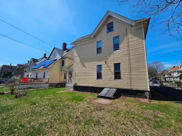 $289,900 | 29 Yale Street, Springfield, MA 01109