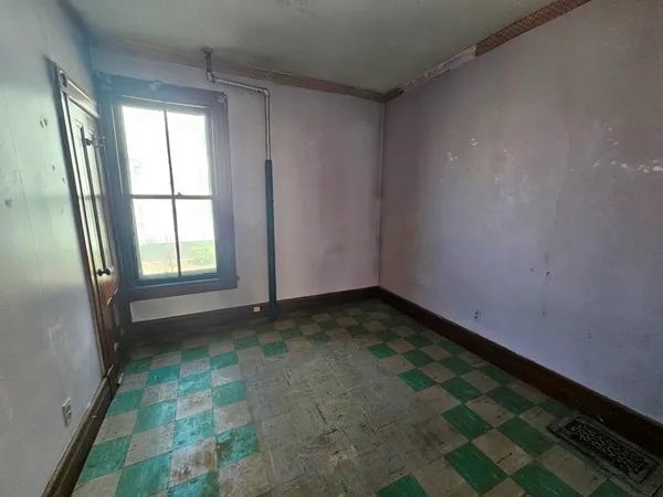 $289,900 | 29 Yale Street, Springfield, MA 01109