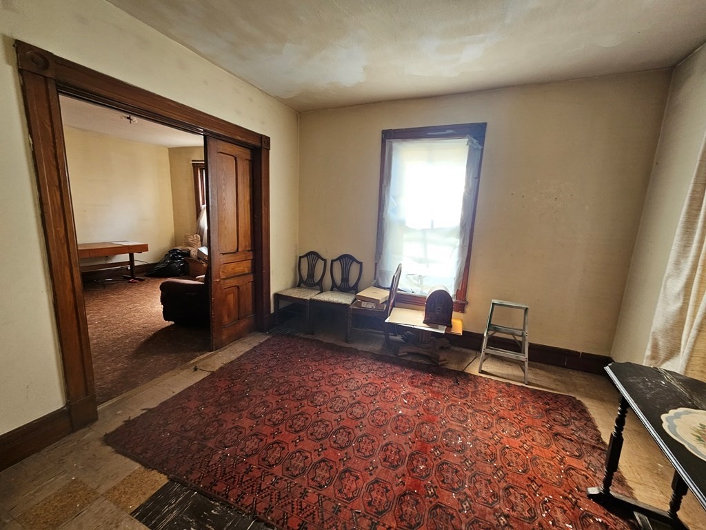 29 Yale Street Springfield, MA 01109 - Photo 5 of 22