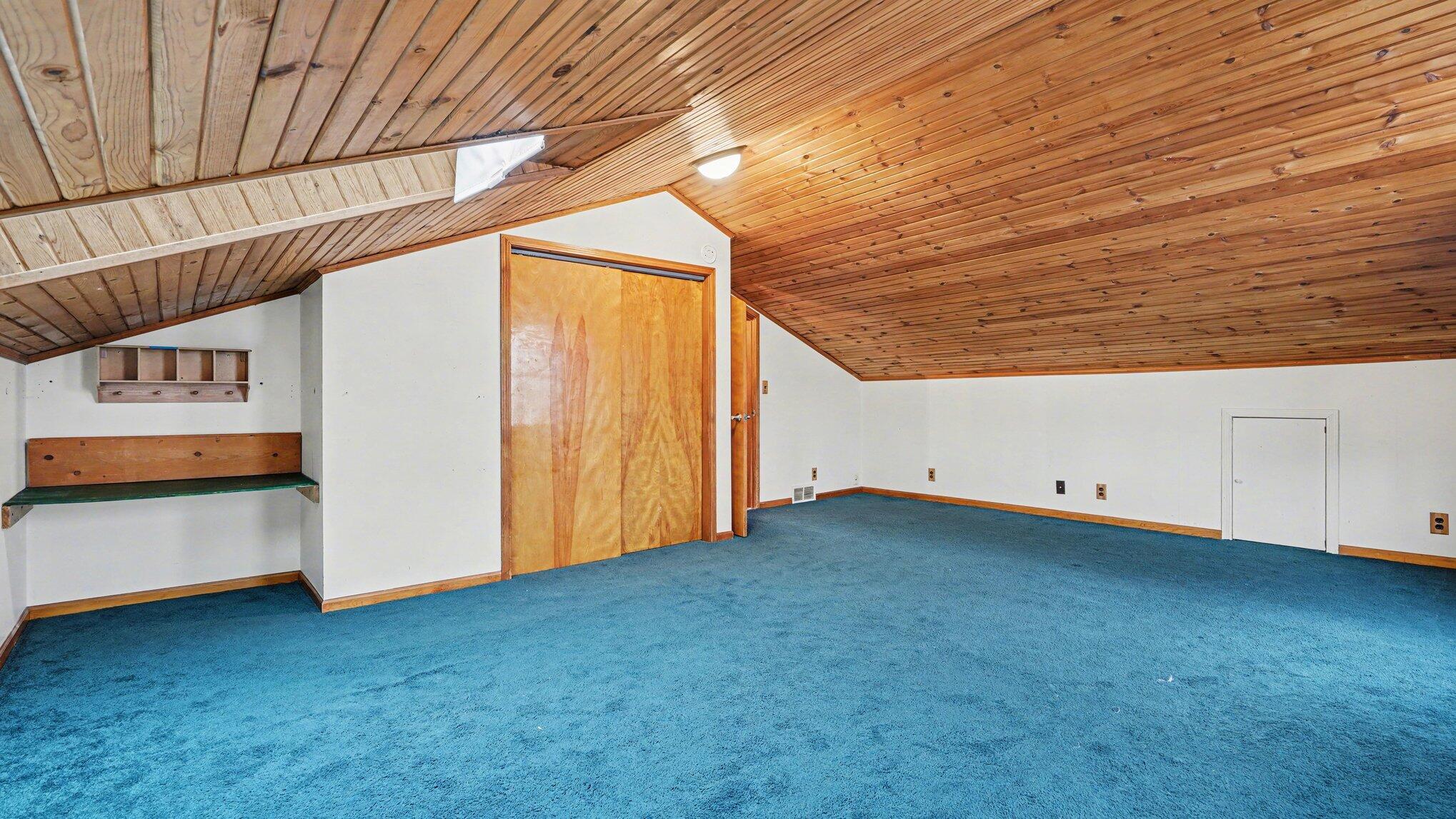 3020 Highway 36 Pinckney, MI 48169 - Photo 20 of 36 023_file_6627