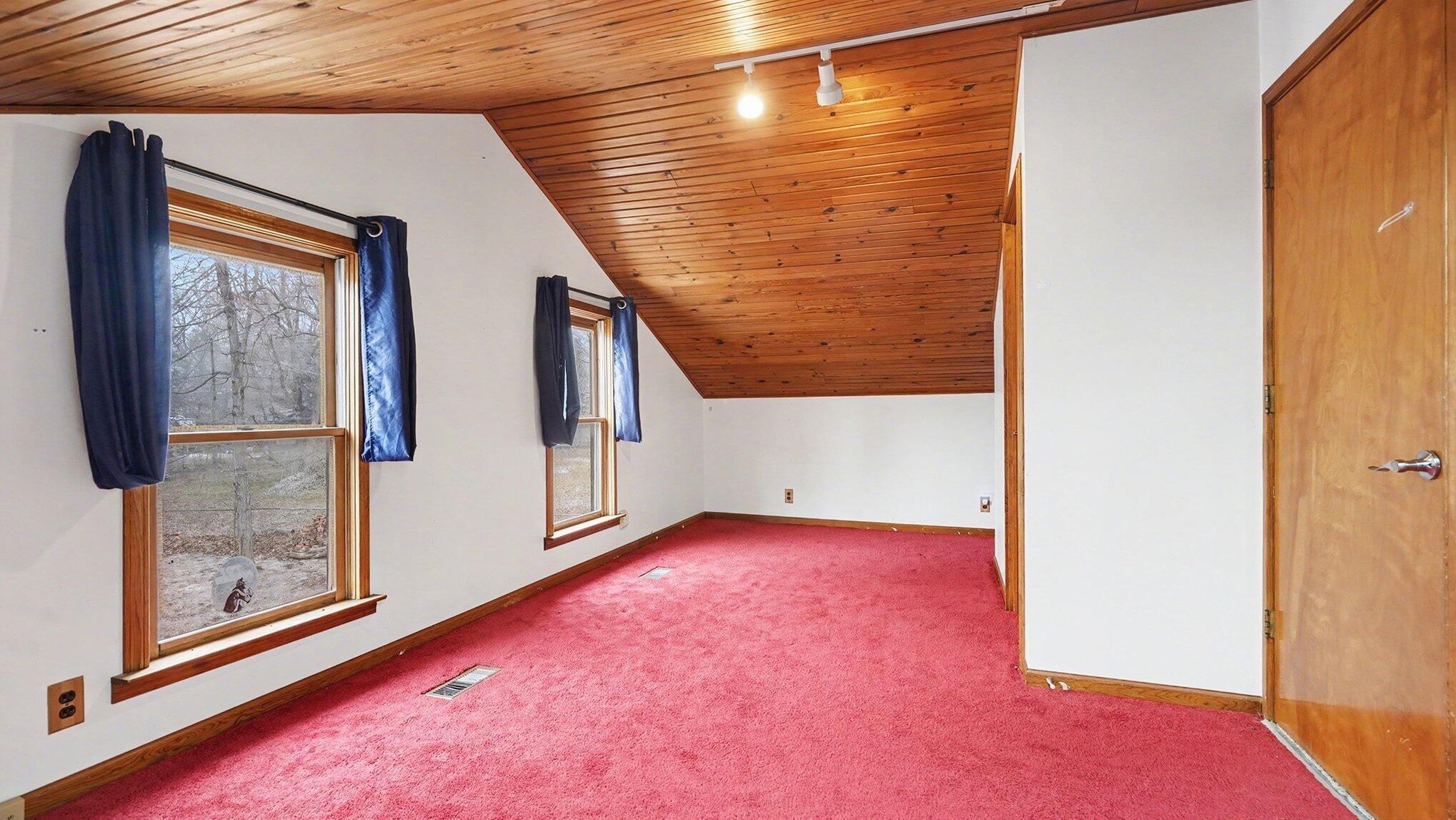3020 Highway 36 Pinckney, MI 48169 - Photo 21 of 36 024_file_2548