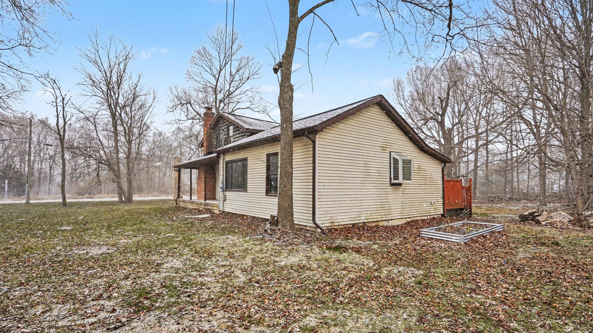 3020 Highway 36 Pinckney, MI 48169 - Photo 33 of 36 028_file_5630