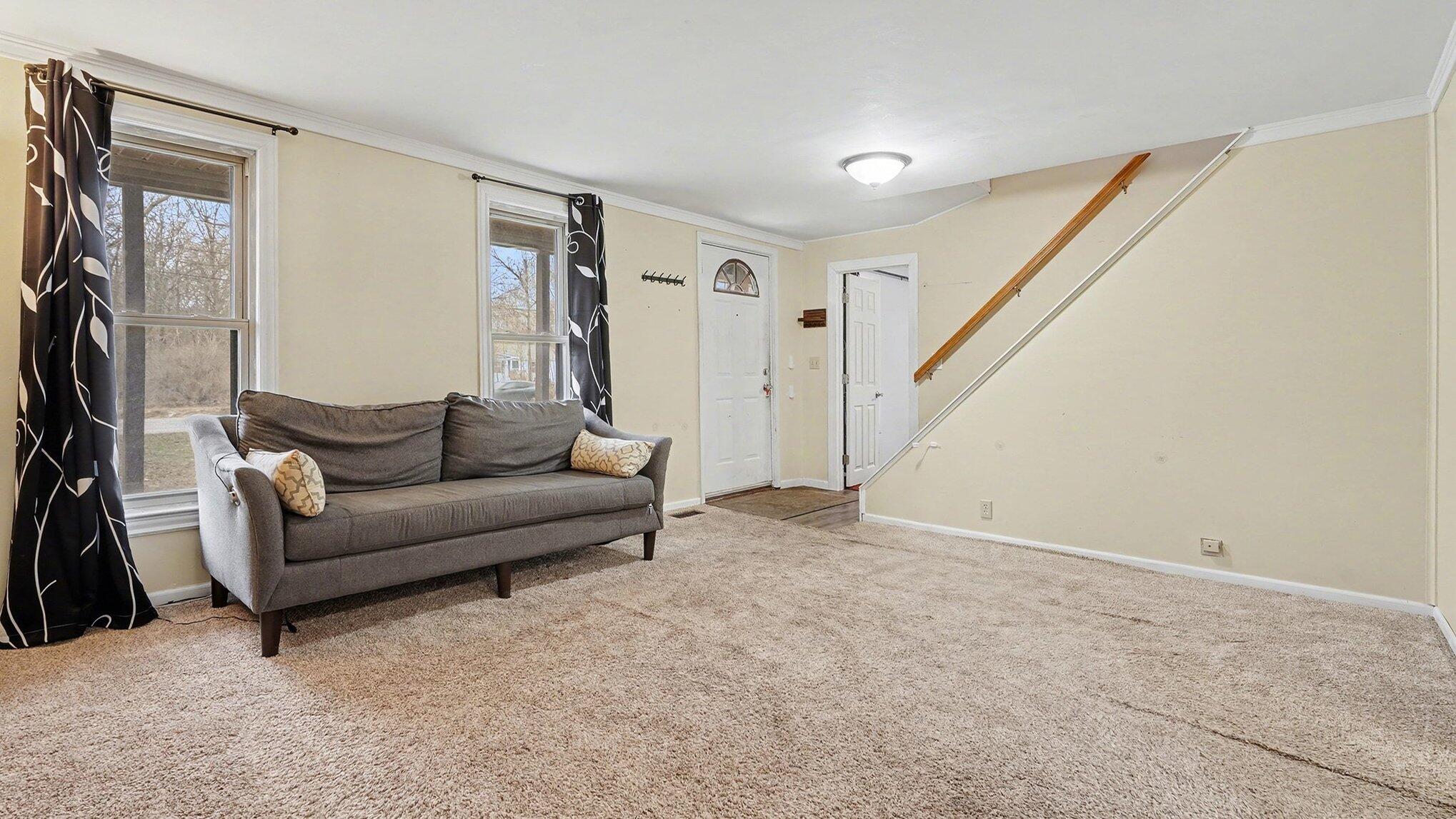 3020 Highway 36 Pinckney, MI 48169 - Photo 5 of 36 005_file_6574