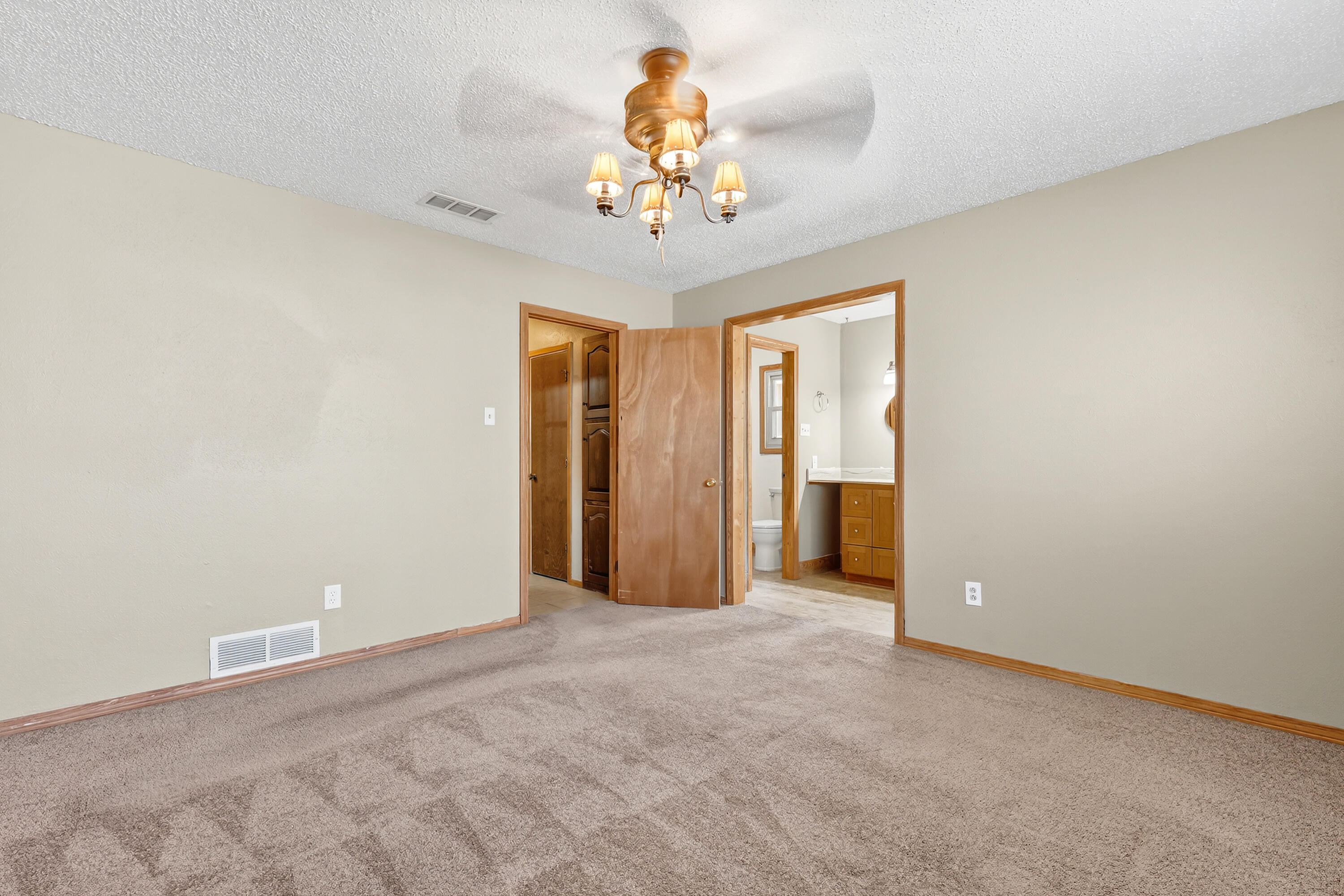 4502 55th Street Lubbock, TX 79414 - Photo 8 of 20 DSC08396