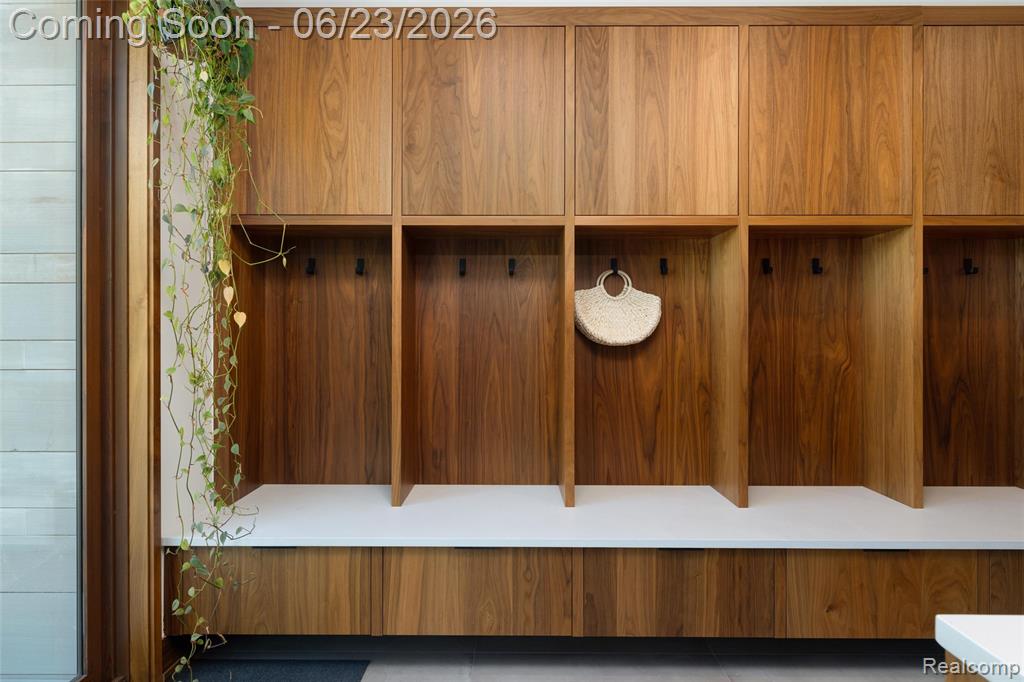 2700 Squirrel Road Bloomfield Hills, MI 48304 - Photo 21 of 83