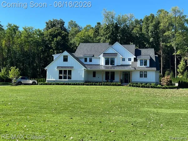 $999,900 | 1500 Buttercup Trail, Milford, MI 48381