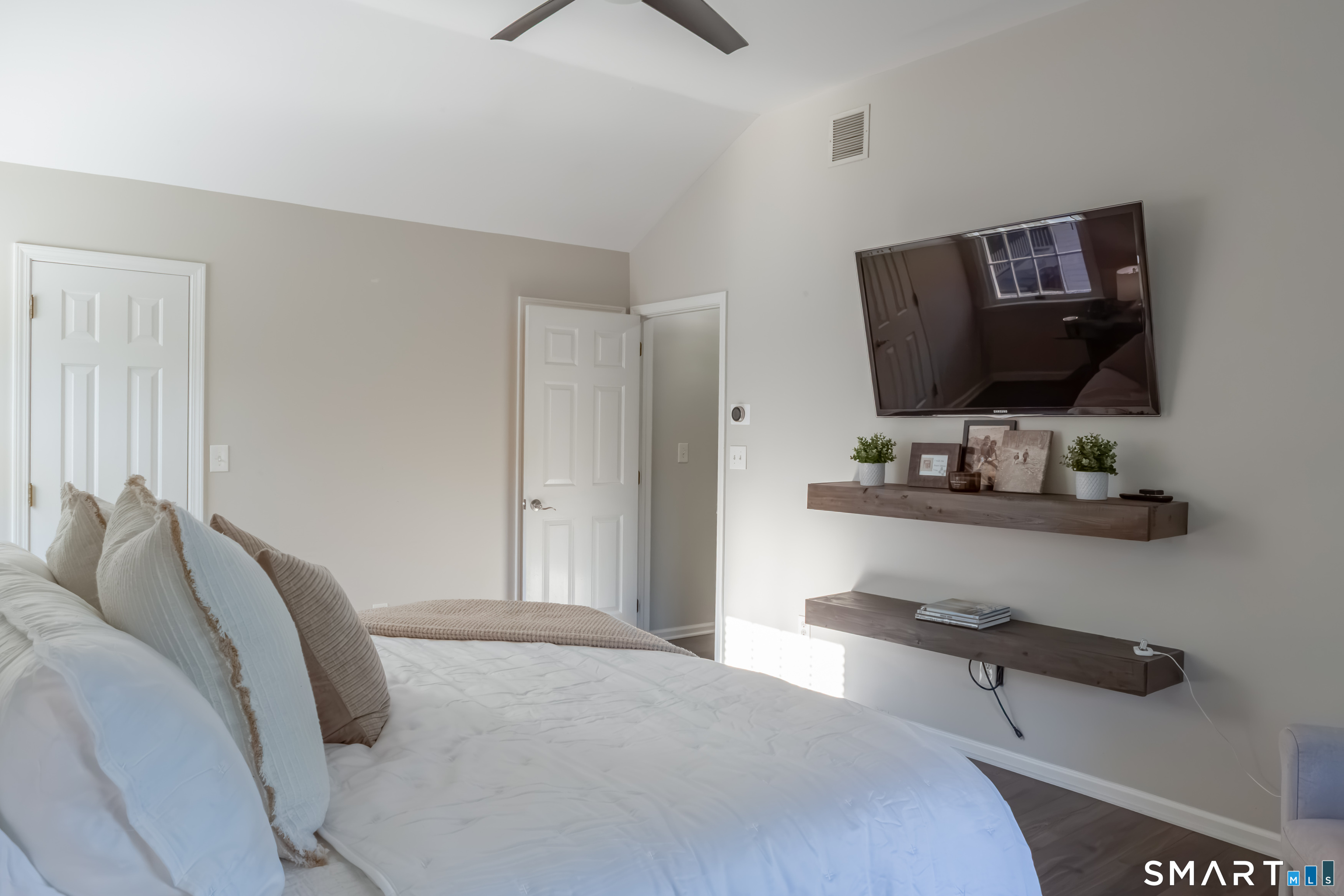 30 Crested Ridge Court Stratford, CT 06614 - Photo 21 of 38