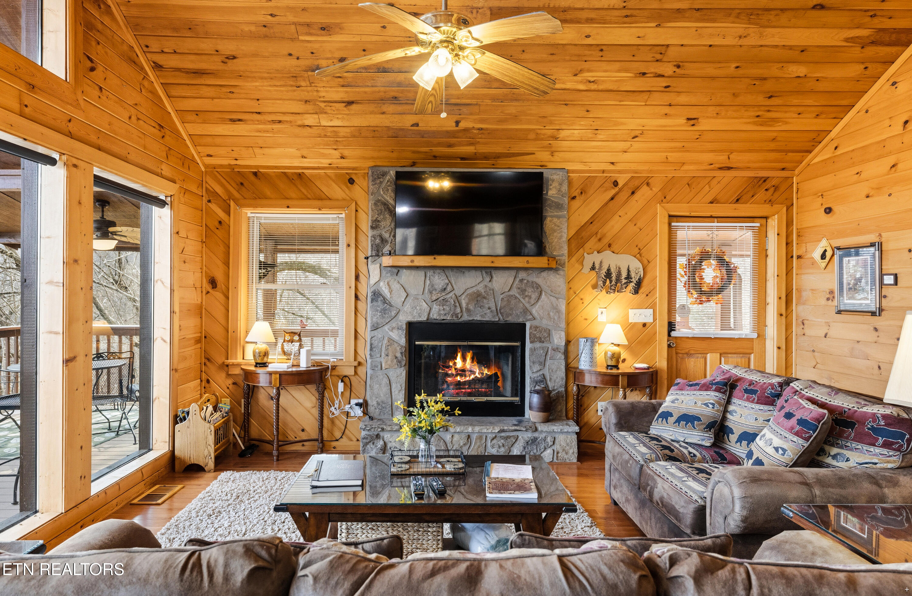 2458 Majestic View Way Sevierville, TN 37862 - Photo 16 of 46 Positive Perceptions-14