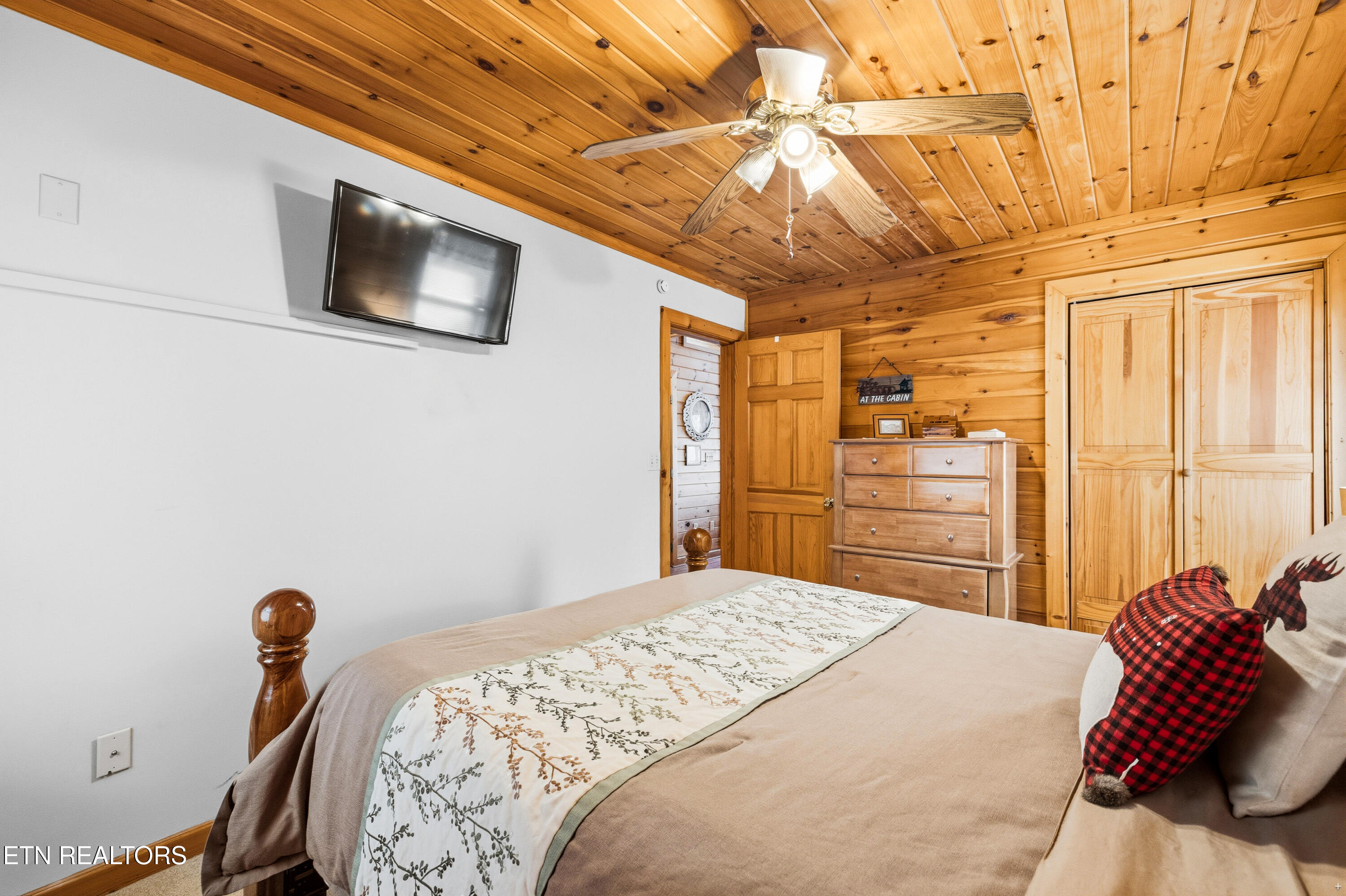 2458 Majestic View Way Sevierville, TN 37862 - Photo 26 of 46 Positive Perceptions-24